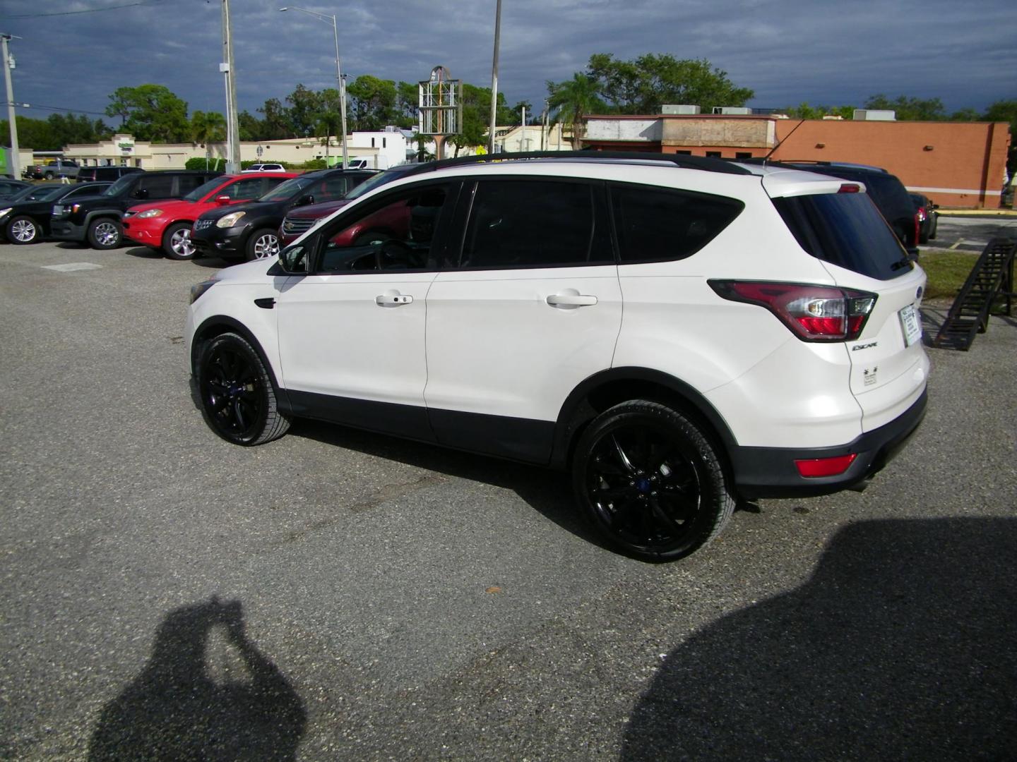 2017 WHITE /Black Ford Escape Titanium 4WD (1FMCU9J98HU) with an 2.0L L4 DOHC 16V engine, 6A transmission, located at 4000 Bee Ridge Road, Sarasota, FL, 34233, (941) 926-0300, 27.298664, -82.489151 - Photo#3