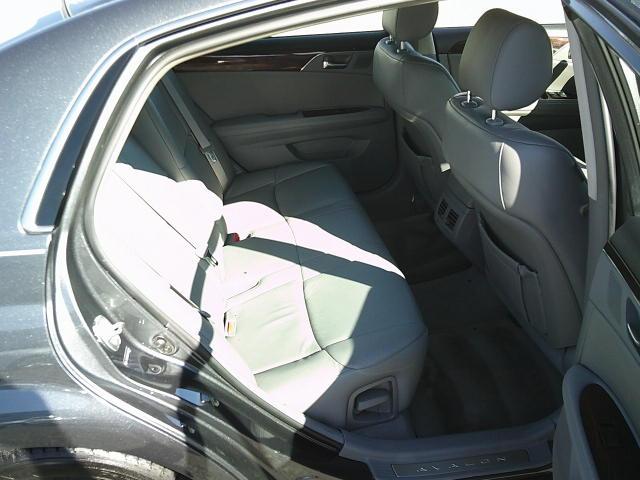 2008 Blue /Beige Toyota Avalon Limited (4T1BK36B18U) with an 3.5L V6 DOHC 24V engine, 6-Speed Automatic Overdrive transmission, located at 4000 Bee Ridge Road, Sarasota, FL, 34233, (941) 926-0300, 27.298664, -82.489151 - Photo#11