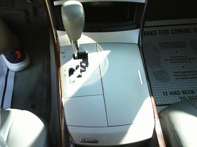 2008 Blue /Beige Toyota Avalon Limited (4T1BK36B18U) with an 3.5L V6 DOHC 24V engine, 6-Speed Automatic Overdrive transmission, located at 4000 Bee Ridge Road, Sarasota, FL, 34233, (941) 926-0300, 27.298664, -82.489151 - Photo#18