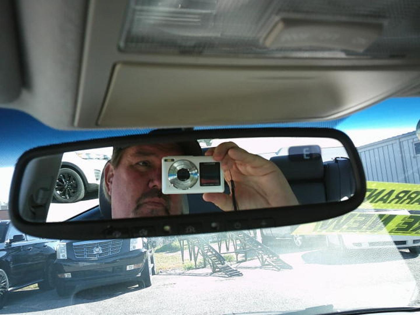 2008 Blue /Beige Toyota Avalon Limited (4T1BK36B18U) with an 3.5L V6 DOHC 24V engine, 6-Speed Automatic Overdrive transmission, located at 4000 Bee Ridge Road, Sarasota, FL, 34233, (941) 926-0300, 27.298664, -82.489151 - Photo#22