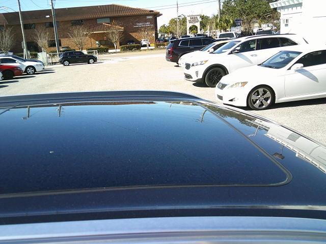 2017 Gray /Black BMW X5 xDrive35i (5UXKR0C55H0) with an 3.0L L6 DOHC 24V engine, 8A transmission, located at 4000 Bee Ridge Road, Sarasota, FL, 34233, (941) 926-0300, 27.298664, -82.489151 - Photo#8