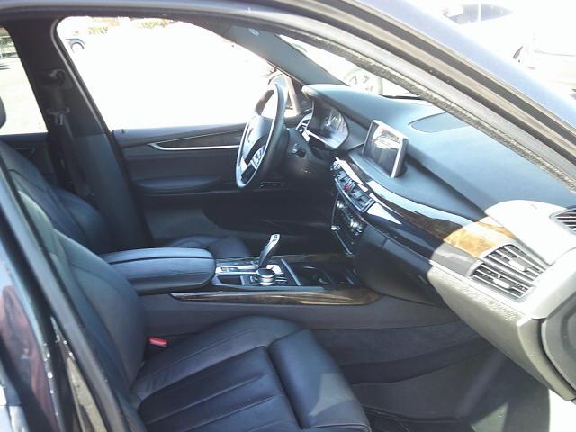 2017 Gray /Black BMW X5 xDrive35i (5UXKR0C55H0) with an 3.0L L6 DOHC 24V engine, 8A transmission, located at 4000 Bee Ridge Road, Sarasota, FL, 34233, (941) 926-0300, 27.298664, -82.489151 - Photo#14