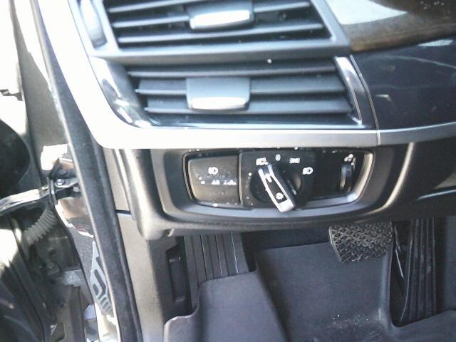 2017 Gray /Black BMW X5 xDrive35i (5UXKR0C55H0) with an 3.0L L6 DOHC 24V engine, 8A transmission, located at 4000 Bee Ridge Road, Sarasota, FL, 34233, (941) 926-0300, 27.298664, -82.489151 - Photo#17