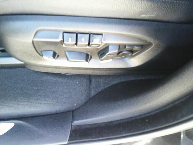 2017 Gray /Black BMW X5 xDrive35i (5UXKR0C55H0) with an 3.0L L6 DOHC 24V engine, 8A transmission, located at 4000 Bee Ridge Road, Sarasota, FL, 34233, (941) 926-0300, 27.298664, -82.489151 - Photo#15