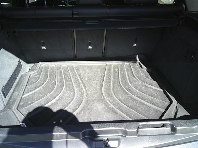 2017 Gray /Black BMW X5 xDrive35i (5UXKR0C55H0) with an 3.0L L6 DOHC 24V engine, 8A transmission, located at 4000 Bee Ridge Road, Sarasota, FL, 34233, (941) 926-0300, 27.298664, -82.489151 - Photo#20