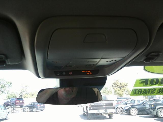 2021 White /Beige Cadillac XT4 Premium Luxury (1GYFZCR40MF) with an 2.0L L4 DOHC 16V engine, 9A transmission, located at 4000 Bee Ridge Road, Sarasota, FL, 34233, (941) 926-0300, 27.298664, -82.489151 - Photo#25