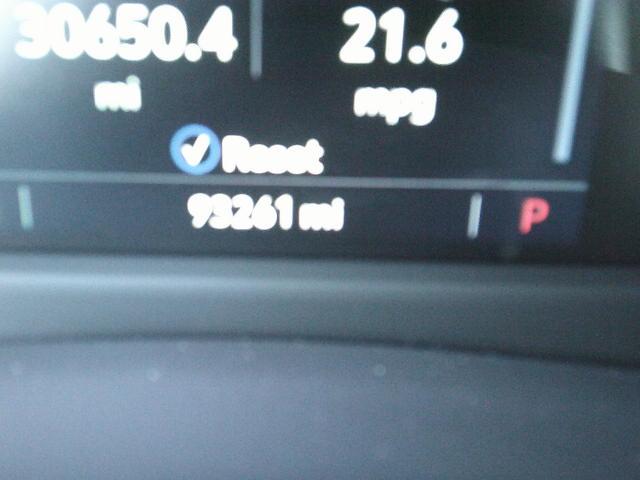 2021 White /Beige Cadillac XT4 Premium Luxury (1GYFZCR40MF) with an 2.0L L4 DOHC 16V engine, 9A transmission, located at 4000 Bee Ridge Road, Sarasota, FL, 34233, (941) 926-0300, 27.298664, -82.489151 - Photo#26