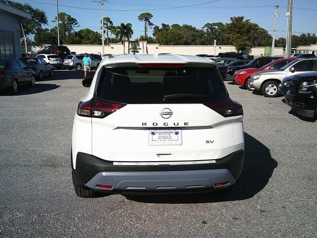 2023 White /Gray Nissan Rogue SV (JN8BT3BA4PW) with an 2.5L L4 DOHC 16V engine, CVT transmission, located at 4000 Bee Ridge Road, Sarasota, FL, 34233, (941) 926-0300, 27.298664, -82.489151 - Photo#3