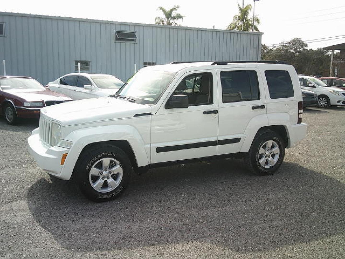 2010 WHITE /Grey Jeep Liberty Sport 2WD (1J4PP2GK4AW) with an 3.7L V6 SOHC 12V engine, 4-Speed Automatic transmission, located at 4000 Bee Ridge Road, Sarasota, FL, 34233, (941) 926-0300, 27.298664, -82.489151 - Photo#0