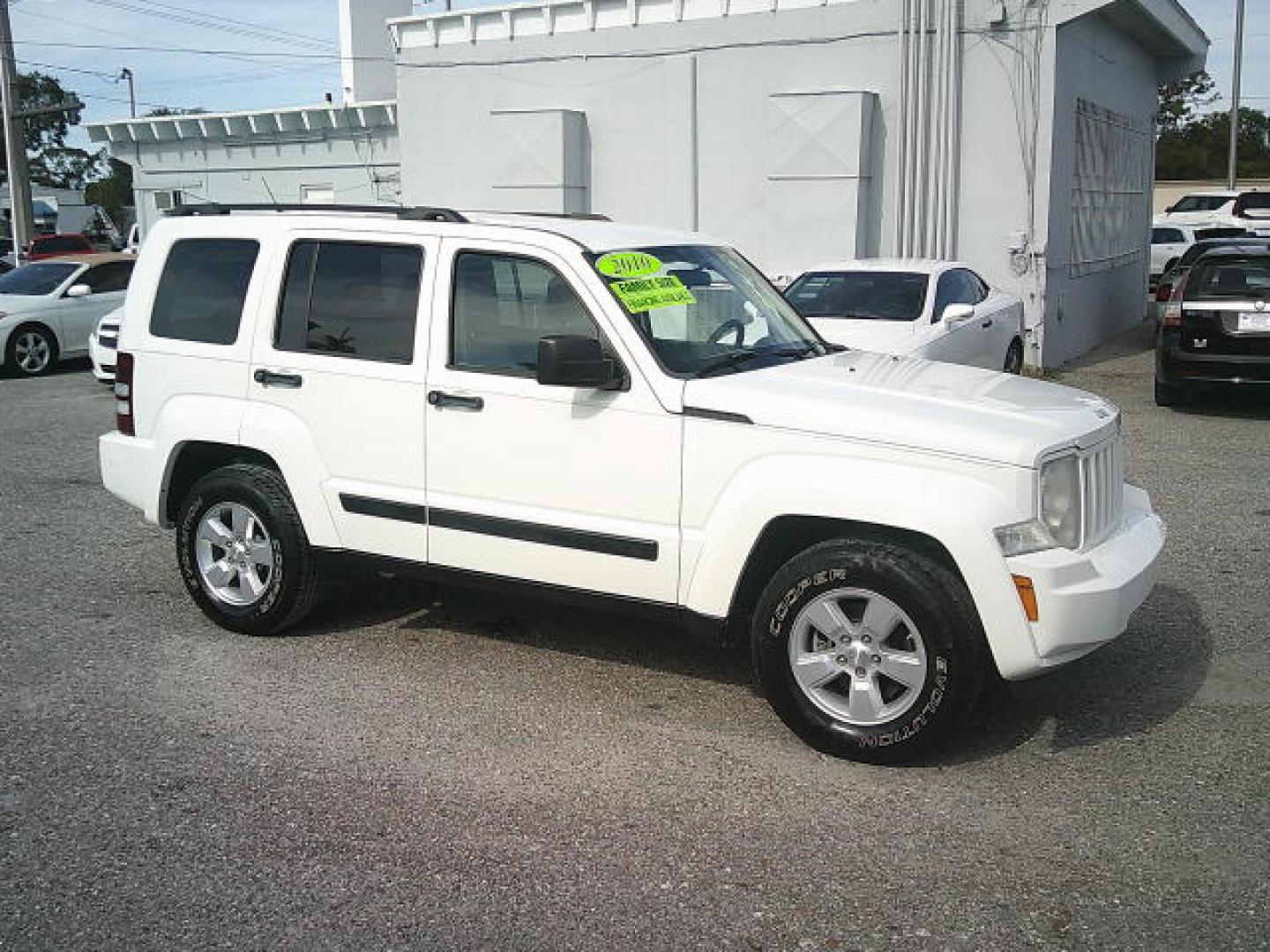 2010 WHITE /Grey Jeep Liberty Sport 2WD (1J4PP2GK4AW) with an 3.7L V6 SOHC 12V engine, 4-Speed Automatic transmission, located at 4000 Bee Ridge Road, Sarasota, FL, 34233, (941) 926-0300, 27.298664, -82.489151 - Photo#7
