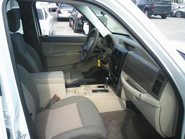 2010 WHITE /Grey Jeep Liberty Sport 2WD (1J4PP2GK4AW) with an 3.7L V6 SOHC 12V engine, 4-Speed Automatic transmission, located at 4000 Bee Ridge Road, Sarasota, FL, 34233, (941) 926-0300, 27.298664, -82.489151 - Photo#14