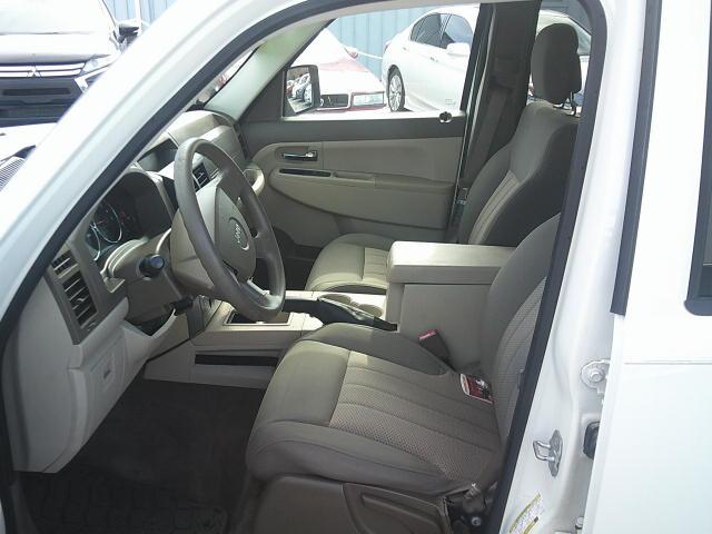 2010 WHITE /Grey Jeep Liberty Sport 2WD (1J4PP2GK4AW) with an 3.7L V6 SOHC 12V engine, 4-Speed Automatic transmission, located at 4000 Bee Ridge Road, Sarasota, FL, 34233, (941) 926-0300, 27.298664, -82.489151 - Photo#16