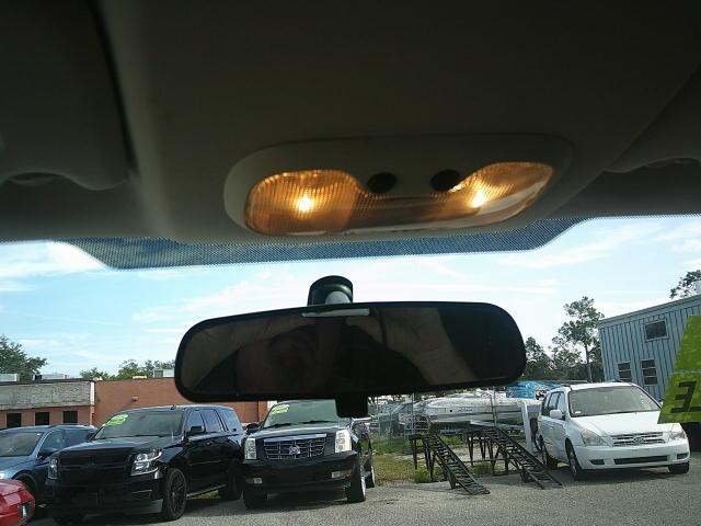 2010 WHITE /Grey Jeep Liberty Sport 2WD (1J4PP2GK4AW) with an 3.7L V6 SOHC 12V engine, 4-Speed Automatic transmission, located at 4000 Bee Ridge Road, Sarasota, FL, 34233, (941) 926-0300, 27.298664, -82.489151 - Photo#21