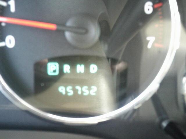 2010 WHITE /Grey Jeep Liberty Sport 2WD (1J4PP2GK4AW) with an 3.7L V6 SOHC 12V engine, 4-Speed Automatic transmission, located at 4000 Bee Ridge Road, Sarasota, FL, 34233, (941) 926-0300, 27.298664, -82.489151 - Photo#22