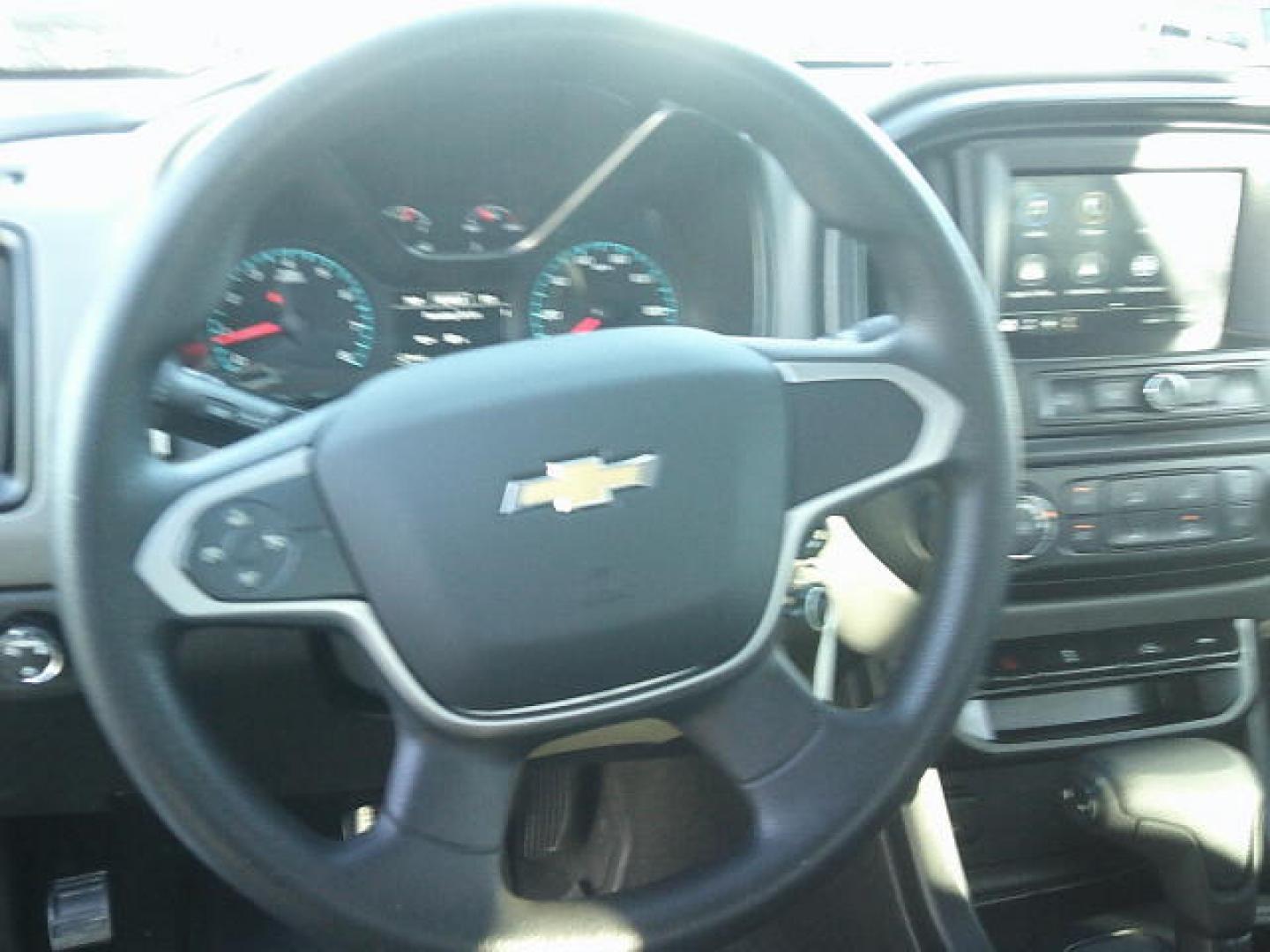 2021 Black /Grey Chevrolet Colorado Work Truck Crew Cab Long Box 2WD (1GCGSBENXM1) with an 3.6L V6 DOHC 24V GAS engine, 6A transmission, located at 4000 Bee Ridge Road, Sarasota, FL, 34233, (941) 926-0300, 27.298664, -82.489151 - Photo#15