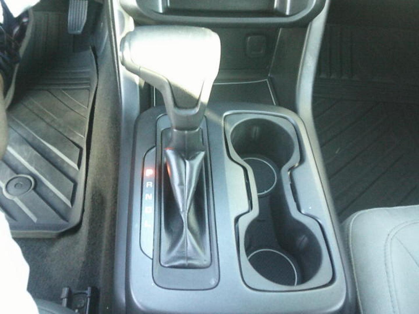 2021 Black /Grey Chevrolet Colorado Work Truck Crew Cab Long Box 2WD (1GCGSBENXM1) with an 3.6L V6 DOHC 24V GAS engine, 6A transmission, located at 4000 Bee Ridge Road, Sarasota, FL, 34233, (941) 926-0300, 27.298664, -82.489151 - Photo#18