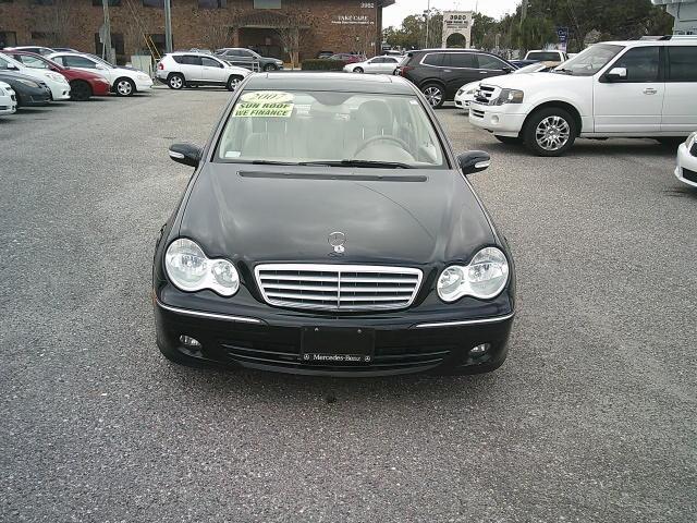 2007 Black /Beige Mercedes-Benz C-Class C280 Luxury Sedan 4Matic (WDBRF92H77F) with an 3.2L V6 SOHC 18V engine, Automatic transmission, located at 4000 Bee Ridge Road, Sarasota, FL, 34233, (941) 926-0300, 27.298664, -82.489151 - Photo#1