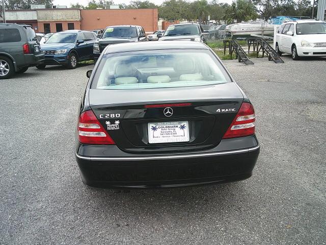 2007 Black /Beige Mercedes-Benz C-Class C280 Luxury Sedan 4Matic (WDBRF92H77F) with an 3.2L V6 SOHC 18V engine, Automatic transmission, located at 4000 Bee Ridge Road, Sarasota, FL, 34233, (941) 926-0300, 27.298664, -82.489151 - Photo#4