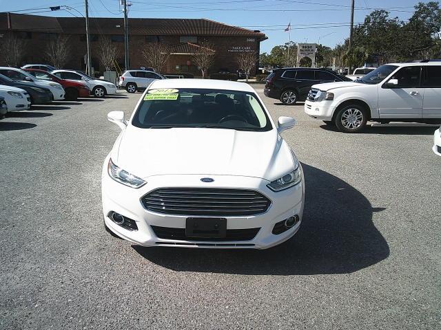 2013 WHITE /Black Ford Fusion Titanium (3FA6P0K93DR) with an 2.0L L4 DOHC 16V engine, Automatic transmission, located at 4000 Bee Ridge Road, Sarasota, FL, 34233, (941) 926-0300, 27.298664, -82.489151 - Photo#1