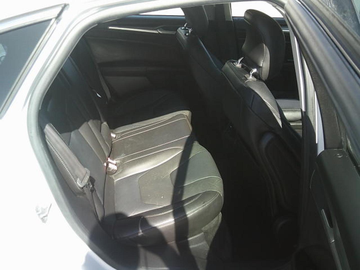 2013 WHITE /Black Ford Fusion Titanium (3FA6P0K93DR) with an 2.0L L4 DOHC 16V engine, Automatic transmission, located at 4000 Bee Ridge Road, Sarasota, FL, 34233, (941) 926-0300, 27.298664, -82.489151 - Photo#11
