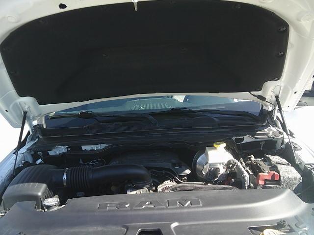 2019 WHITE /Gray RAM 1500 Big Horn Crew Cab SWB 4WD (1C6SRFFT5KN) with an 5.7L V8 OHV 16V engine, 8A transmission, located at 4000 Bee Ridge Road, Sarasota, FL, 34233, (941) 926-0300, 27.298664, -82.489151 - Photo#10