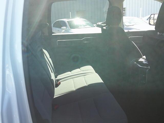 2019 WHITE /Gray RAM 1500 Big Horn Crew Cab SWB 4WD (1C6SRFFT5KN) with an 5.7L V8 OHV 16V engine, 8A transmission, located at 4000 Bee Ridge Road, Sarasota, FL, 34233, (941) 926-0300, 27.298664, -82.489151 - Photo#13