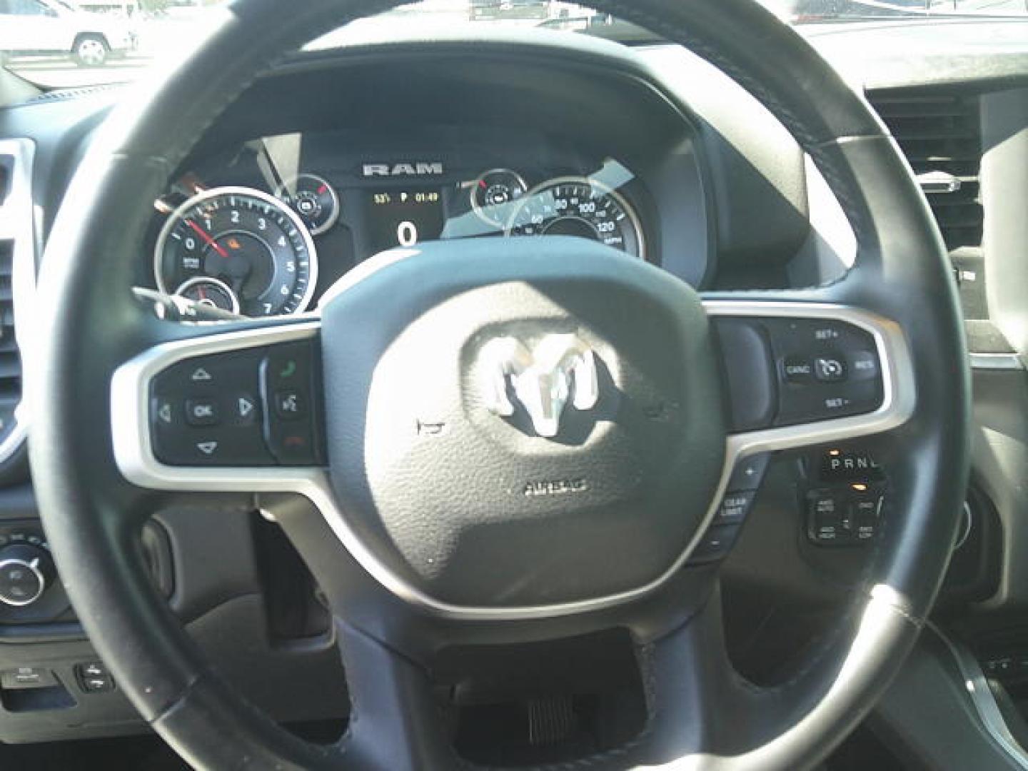 2019 WHITE /Gray RAM 1500 Big Horn Crew Cab SWB 4WD (1C6SRFFT5KN) with an 5.7L V8 OHV 16V engine, 8A transmission, located at 4000 Bee Ridge Road, Sarasota, FL, 34233, (941) 926-0300, 27.298664, -82.489151 - Photo#21