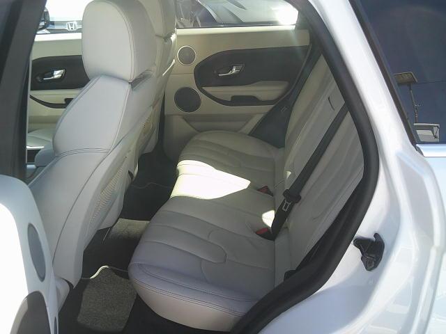 2012 WHITE /Beige Land Rover Range Rover Evoque Prestige Premium 5-Door (SALVV2BG9CH) with an 2.0L L4 DOHC 24V TURBO engine, 6-Speed Automatic transmission, located at 4000 Bee Ridge Road, Sarasota, FL, 34233, (941) 926-0300, 27.298664, -82.489151 - Photo#10