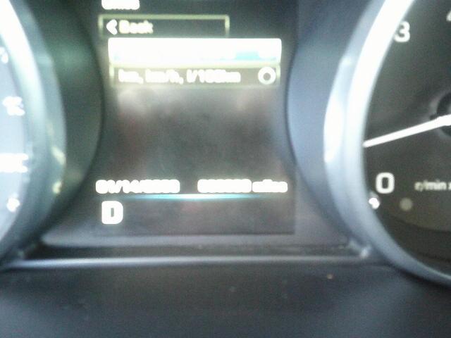 2012 WHITE /Beige Land Rover Range Rover Evoque Prestige Premium 5-Door (SALVV2BG9CH) with an 2.0L L4 DOHC 24V TURBO engine, 6-Speed Automatic transmission, located at 4000 Bee Ridge Road, Sarasota, FL, 34233, (941) 926-0300, 27.298664, -82.489151 - Photo#23