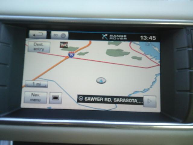 2012 WHITE /Beige Land Rover Range Rover Evoque Prestige Premium 5-Door (SALVV2BG9CH) with an 2.0L L4 DOHC 24V TURBO engine, 6-Speed Automatic transmission, located at 4000 Bee Ridge Road, Sarasota, FL, 34233, (941) 926-0300, 27.298664, -82.489151 - Photo#29