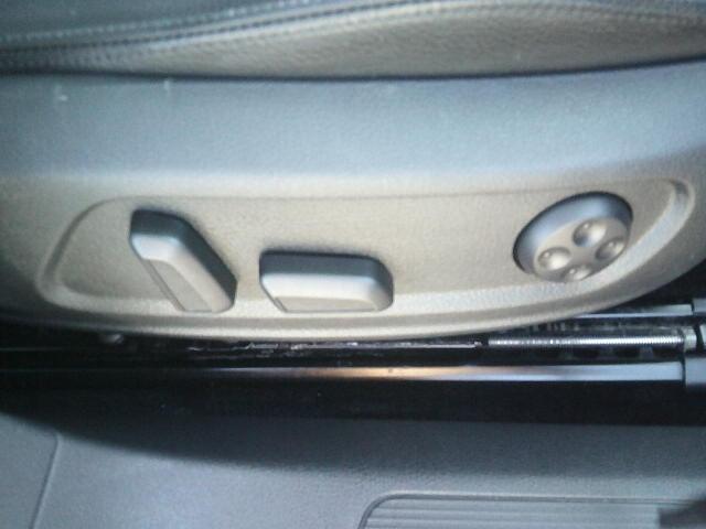 2011 Gray /Black Volkswagen CC Luxury (WVWHP7AN5BE) with an 2.0L L4 DOHC 16V TURBO engine, 6-Speed Automatic transmission, located at 4000 Bee Ridge Road, Sarasota, FL, 34233, (941) 926-0300, 27.298664, -82.489151 - Photo#14