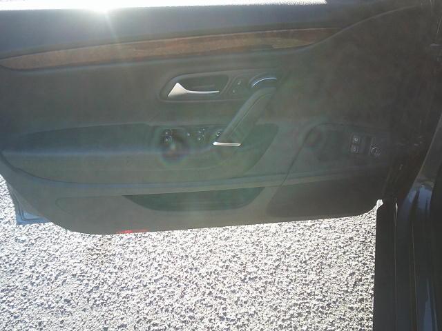 2011 Gray /Black Volkswagen CC Luxury (WVWHP7AN5BE) with an 2.0L L4 DOHC 16V TURBO engine, 6-Speed Automatic transmission, located at 4000 Bee Ridge Road, Sarasota, FL, 34233, (941) 926-0300, 27.298664, -82.489151 - Photo#16