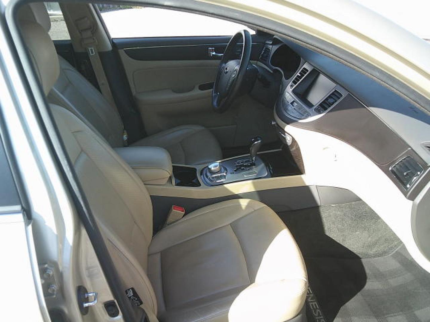 2011 Gold /Beige Hyundai Genesis 3.8L (KMHGC4DE5BU) with an 3.8L V6 DOHC 24V engine, 6-Speed Automatic transmission, located at 4000 Bee Ridge Road, Sarasota, FL, 34233, (941) 926-0300, 27.298664, -82.489151 - Photo#14