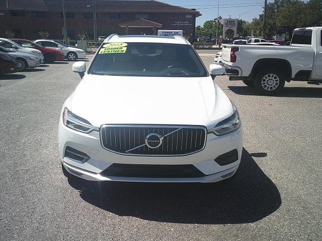2018 WHITE /Brown Volvo XC60 T6 Inscription AWD (LYVA22RL0JB) with an 2.0L L4 DOHC 16V engine, 6A transmission, located at 4000 Bee Ridge Road, Sarasota, FL, 34233, (941) 926-0300, 27.298664, -82.489151 - Photo#1