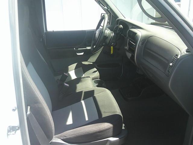 2006 WHITE /Black Ford Ranger Sport 2WD (1FTYR10D56P) with an 2.3L L4 SOHC 8V engine, Automatic transmission, located at 4000 Bee Ridge Road, Sarasota, FL, 34233, (941) 926-0300, 27.298664, -82.489151 - Photo#8