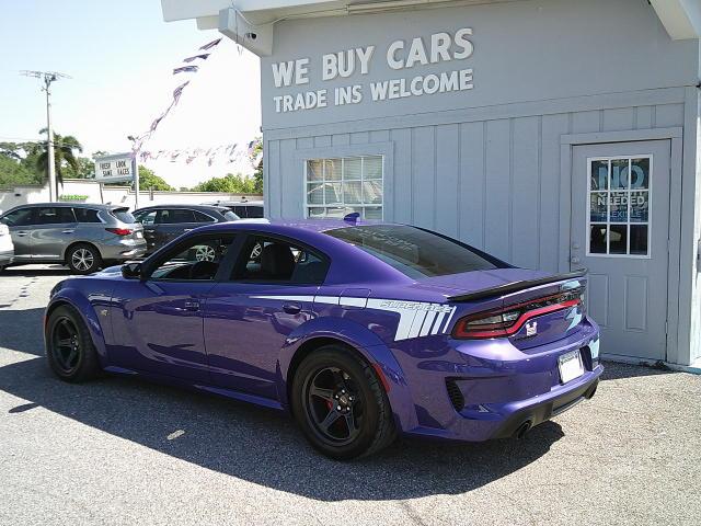 2023 Purple /Black Dodge Charger Scat Pack (2C3CDXGJ5PH) with an 6.4L V8 OHV 16V engine, Automatic transmission, located at 4000 Bee Ridge Road, Sarasota, FL, 34233, (941) 926-0300, 27.298664, -82.489151 - Photo#8