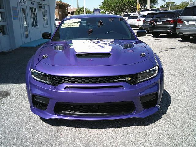 2023 Purple /Black Dodge Charger Scat Pack (2C3CDXGJ5PH) with an 6.4L V8 OHV 16V engine, Automatic transmission, located at 4000 Bee Ridge Road, Sarasota, FL, 34233, (941) 926-0300, 27.298664, -82.489151 - Photo#7