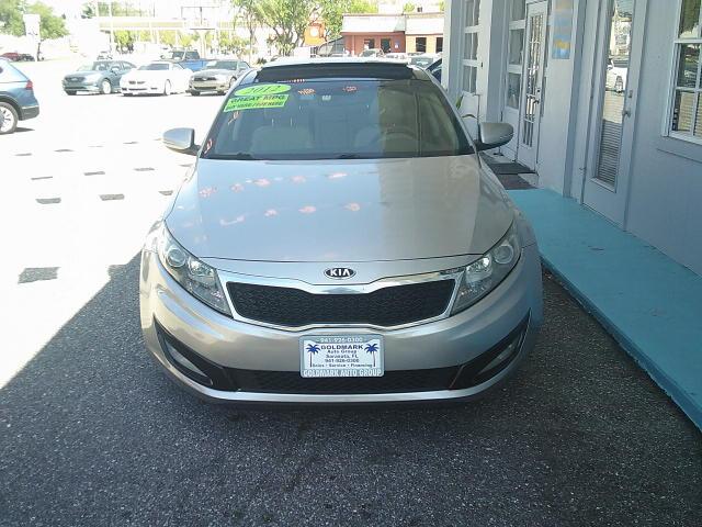 2012 Gray /Beige Kia Optima EX (5XXGN4A75CG) with an 2.4L L4 DOHC 16V engine, 6-Speed Automatic transmission, located at 4000 Bee Ridge Road, Sarasota, FL, 34233, (941) 926-0300, 27.298664, -82.489151 - Photo#4