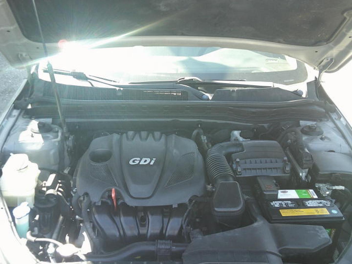 2012 Gray /Beige Kia Optima EX (5XXGN4A75CG) with an 2.4L L4 DOHC 16V engine, 6-Speed Automatic transmission, located at 4000 Bee Ridge Road, Sarasota, FL, 34233, (941) 926-0300, 27.298664, -82.489151 - Photo#8