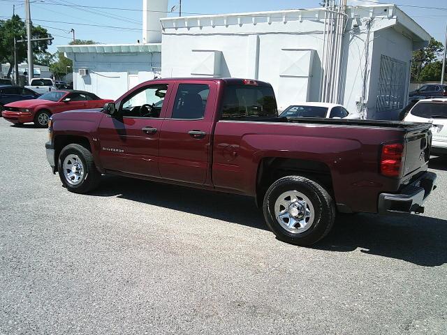 2014 Burgandy /Gray Chevrolet Silverado 1500 Work Truck 1WT Double Cab 2WD (1GCRCPEHXEZ) with an 4.3L V6 OHV 12V engine, 6-Speed Automatic transmission, located at 4000 Bee Ridge Road, Sarasota, FL, 34233, (941) 926-0300, 27.298664, -82.489151 - Photo#2