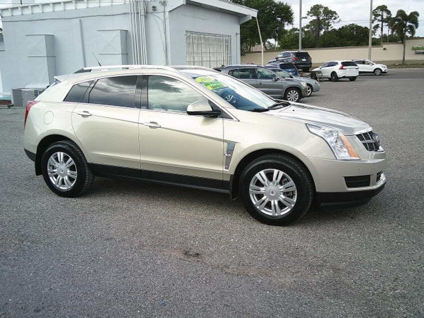 2011 Gold /Beige Cadillac SRX Luxury Collection (3GYFNAEYXBS) with an 3.0L V6 DOHC 24V engine, 6-Speed Automatic transmission, located at 4000 Bee Ridge Road, Sarasota, FL, 34233, (941) 926-0300, 27.298664, -82.489151- Photo#7