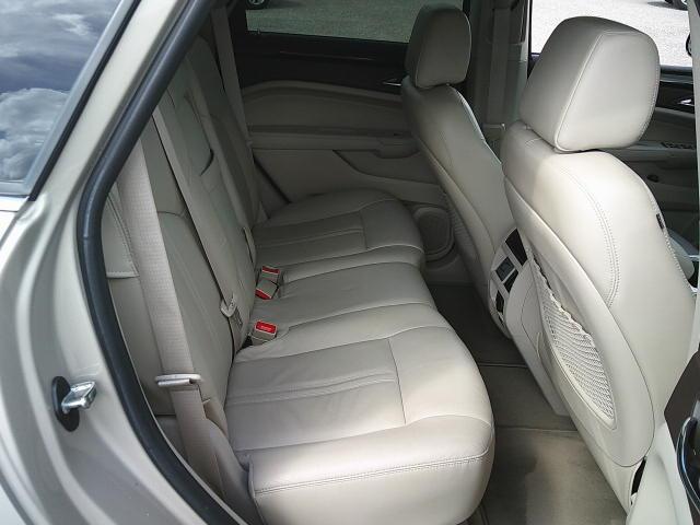 2011 Gold /Beige Cadillac SRX Luxury Collection (3GYFNAEYXBS) with an 3.0L V6 DOHC 24V engine, 6-Speed Automatic transmission, located at 4000 Bee Ridge Road, Sarasota, FL, 34233, (941) 926-0300, 27.298664, -82.489151 - Photo#14