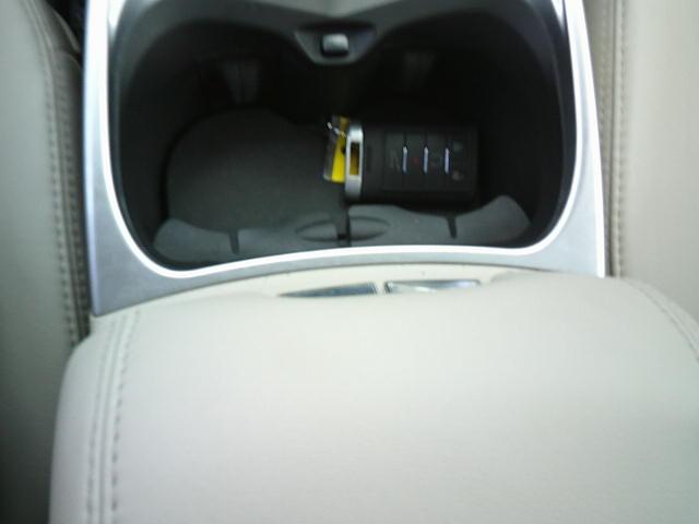 2011 Gold /Beige Cadillac SRX Luxury Collection (3GYFNAEYXBS) with an 3.0L V6 DOHC 24V engine, 6-Speed Automatic transmission, located at 4000 Bee Ridge Road, Sarasota, FL, 34233, (941) 926-0300, 27.298664, -82.489151 - Photo#23