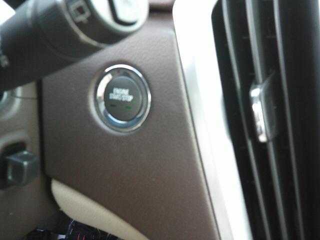 2011 Gold /Beige Cadillac SRX Luxury Collection (3GYFNAEYXBS) with an 3.0L V6 DOHC 24V engine, 6-Speed Automatic transmission, located at 4000 Bee Ridge Road, Sarasota, FL, 34233, (941) 926-0300, 27.298664, -82.489151 - Photo#26