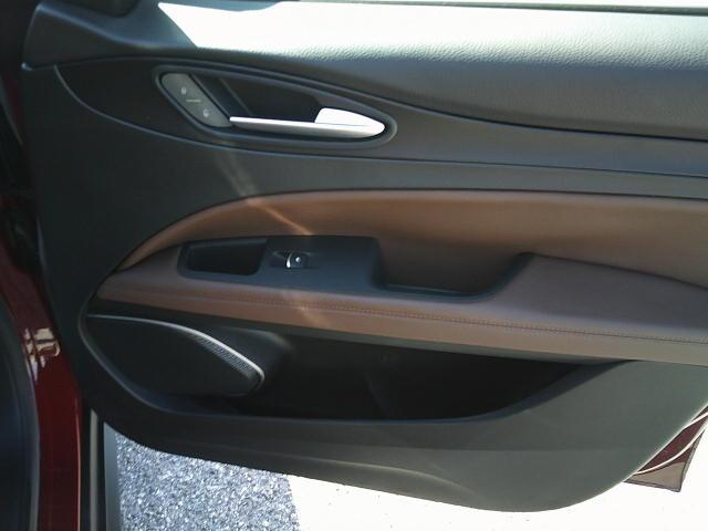 2018 Red /Black Alfa Romeo Stelvio Base (ZASFAKAN7J7) with an 2.0L L4 DOHC 16V engine, 8A transmission, located at 4000 Bee Ridge Road, Sarasota, FL, 34233, (941) 926-0300, 27.298664, -82.489151 - Photo#14