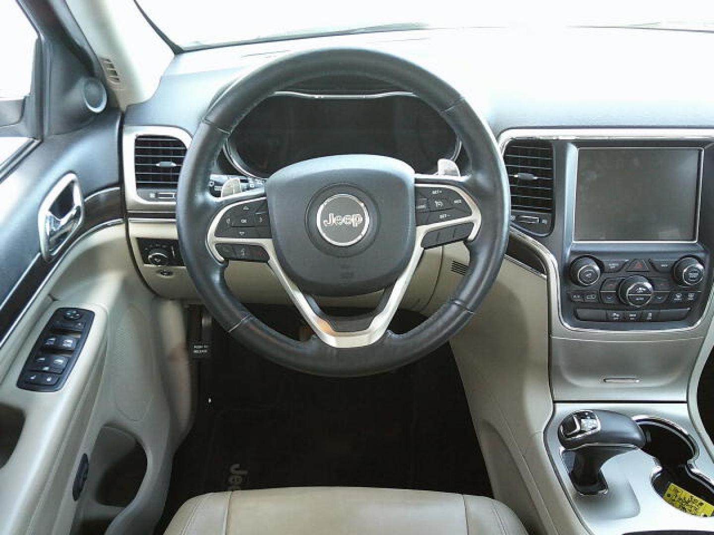 2014 WHITE /Beige Jeep Grand Cherokee Limited 2WD (1C4RJEBG5EC) with an 3.6L V6 DOHC 24V engine, 5-Speed Automatic transmission, located at 4000 Bee Ridge Road, Sarasota, FL, 34233, (941) 926-0300, 27.298664, -82.489151- Photo#13