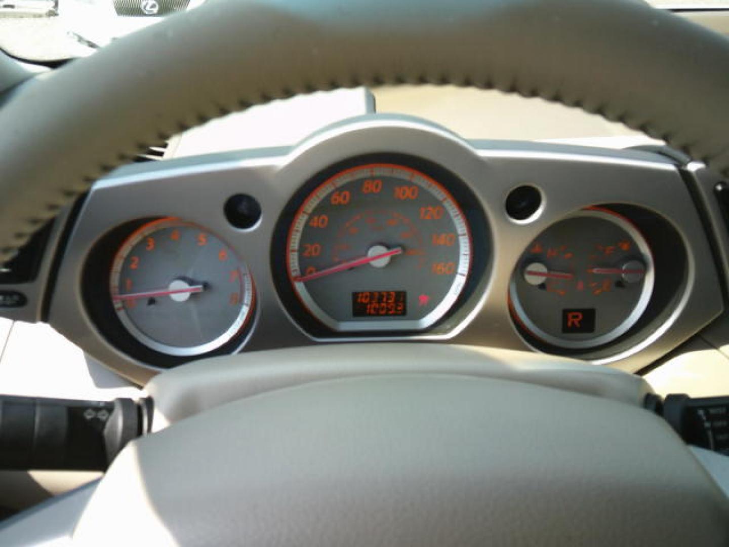 2007 WHITE /Beige Nissan Murano S 2WD (JN8AZ08T87W) with an 3.5L V6 DOHC 24V engine, Automatic CVT Overdrive transmission, located at 4000 Bee Ridge Road, Sarasota, FL, 34233, (941) 926-0300, 27.298664, -82.489151- Photo#22