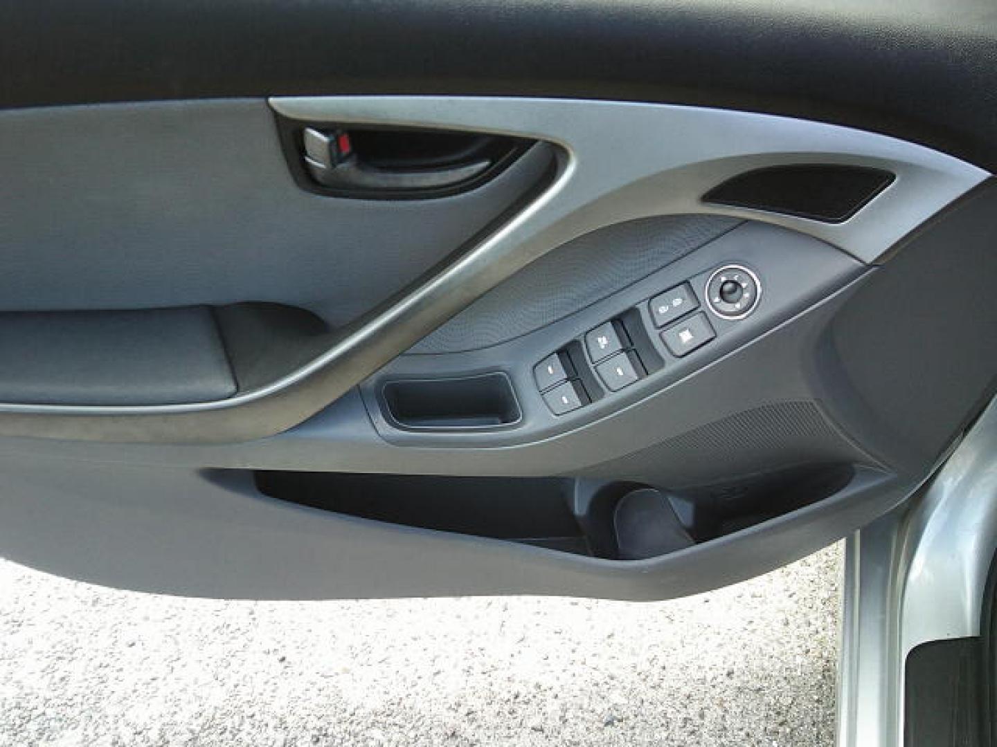 2012 Silver /Gray Hyundai Elantra Limited (5NPDH4AE1CH) with an 1.8L L4 DOHC 16V engine, 6-Speed Automatic transmission, located at 4000 Bee Ridge Road, Sarasota, FL, 34233, (941) 926-0300, 27.298664, -82.489151 - Photo#16