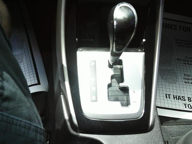 2012 Silver /Gray Hyundai Elantra Limited (5NPDH4AE1CH) with an 1.8L L4 DOHC 16V engine, 6-Speed Automatic transmission, located at 4000 Bee Ridge Road, Sarasota, FL, 34233, (941) 926-0300, 27.298664, -82.489151 - Photo#22