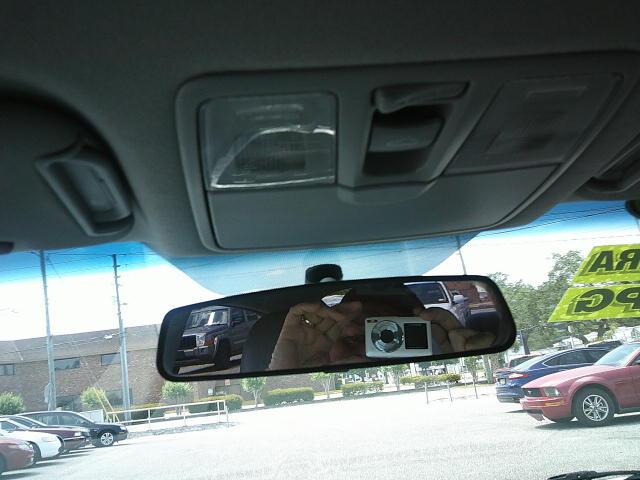 2012 Silver /Gray Hyundai Elantra Limited (5NPDH4AE1CH) with an 1.8L L4 DOHC 16V engine, 6-Speed Automatic transmission, located at 4000 Bee Ridge Road, Sarasota, FL, 34233, (941) 926-0300, 27.298664, -82.489151 - Photo#26